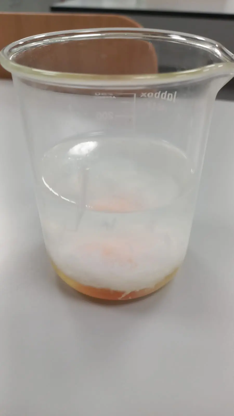 Freímos un huevo frito usando alcohol